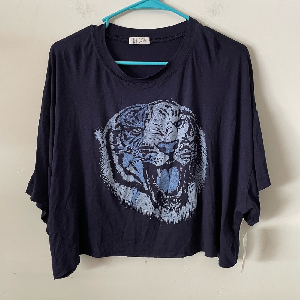 WC size XS. Ladies cropped top shirt with short sleeves. New. Navy blue